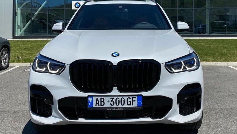 BMW x5 VITI 2022 NAFTE , AUTOMATIKE -min
